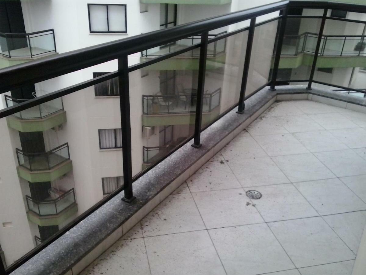 Apartamento Enseada, Guaruja, 3 Dorms, 3 Banhs, 8 Pessoas, 02 Quadras Da Praia, 2 Sacadas, 2 Vagas De Garagem Kültér fotó